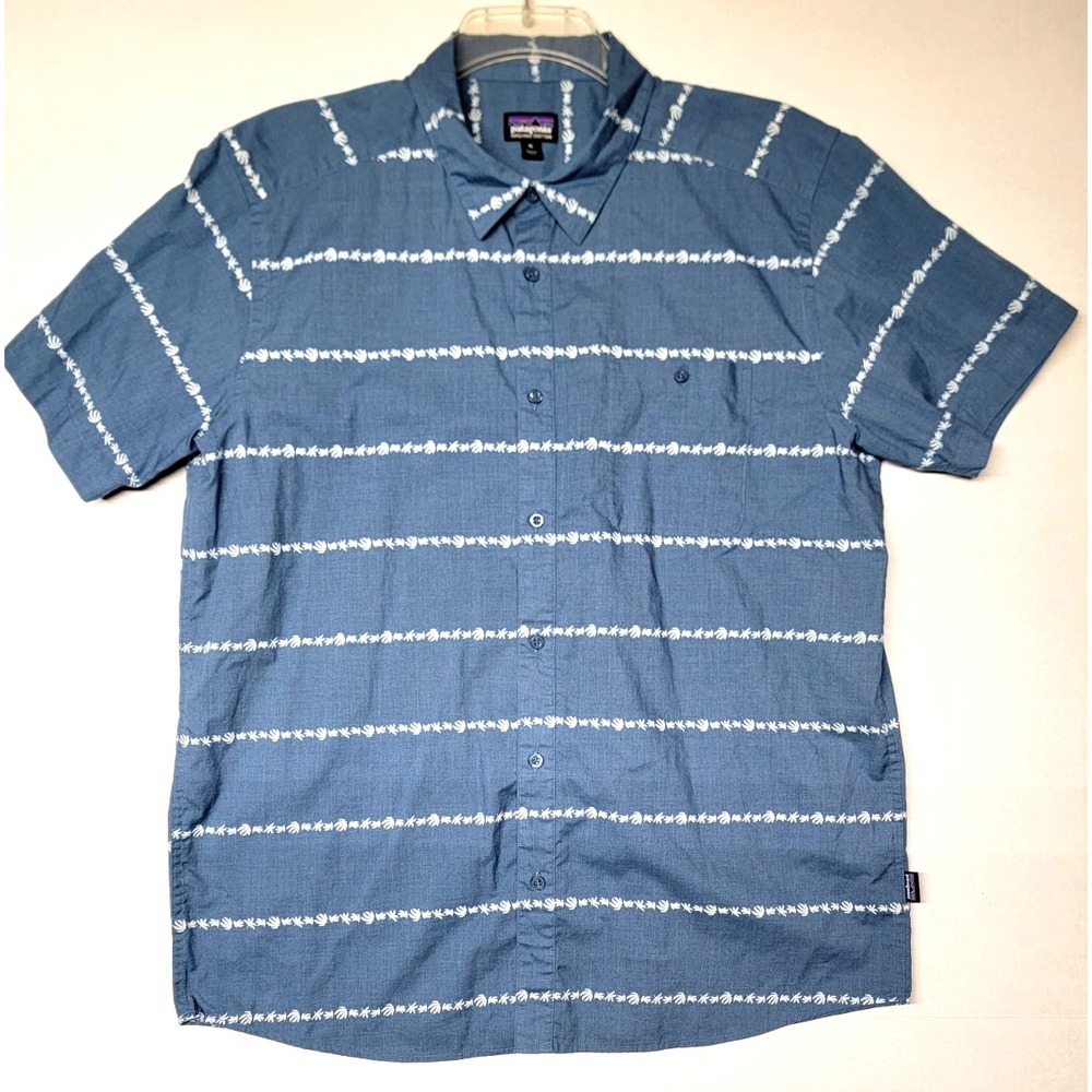 Patagonia Hawaiian Shirt Men's XL Organic Cotton Blue Floral Button Short Sleeve